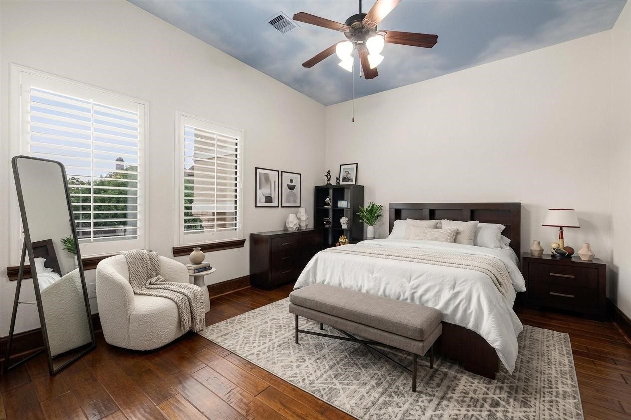 [Virtually Staged] 4th Bedroom upstair with a private bathroom