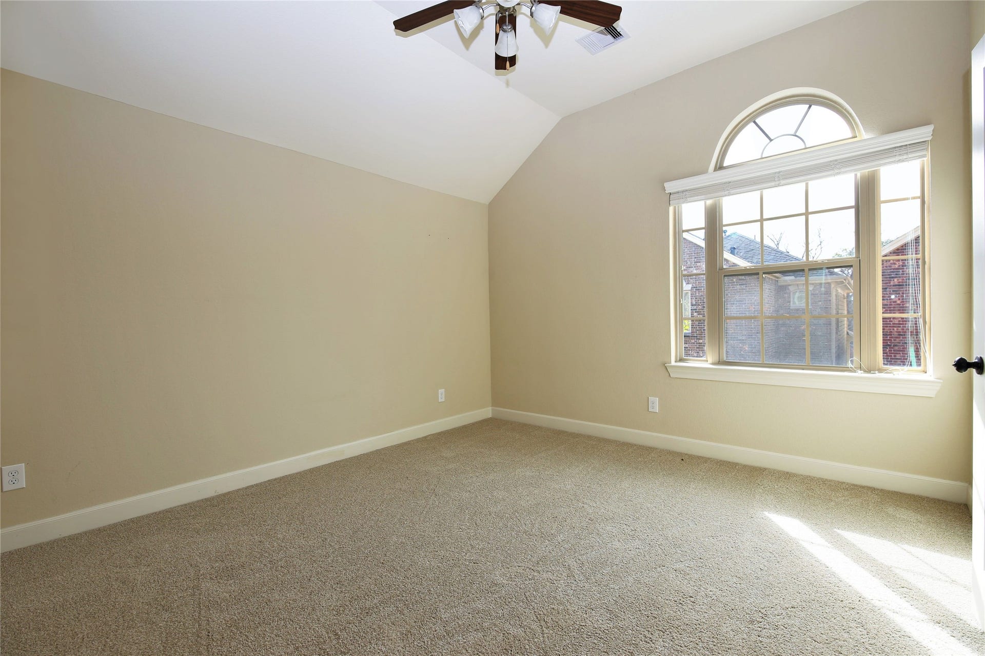 5163 Oasis Park, Houston, TX 77021