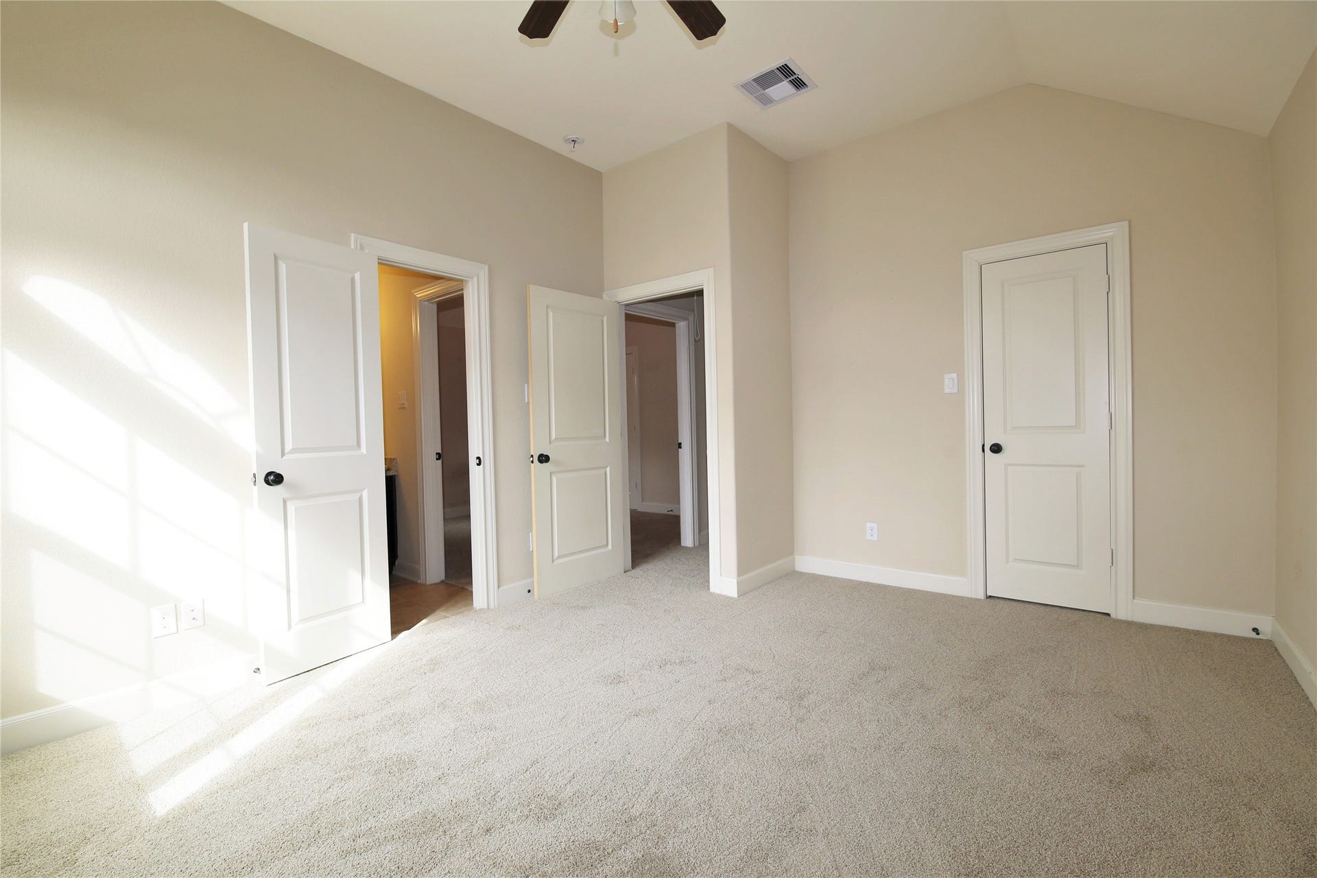 5163 Oasis Park, Houston, TX 77021