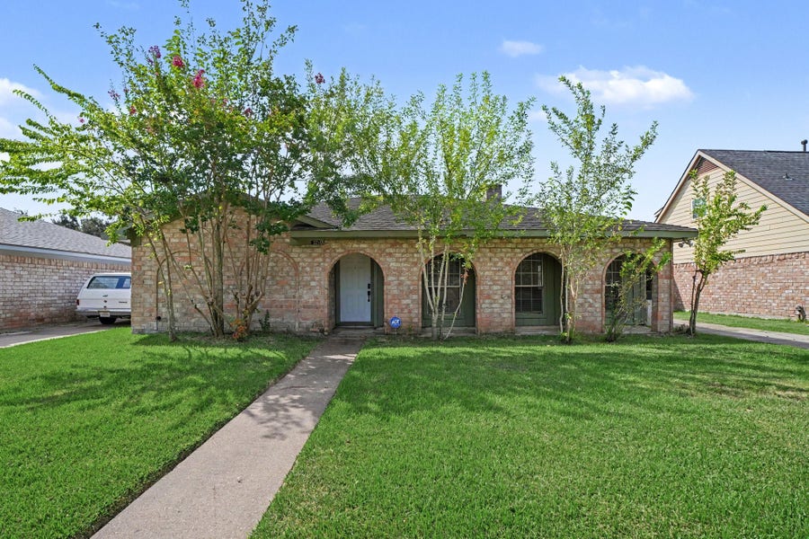 Property photo for 10210 Sagerock Drive, Houston, TX