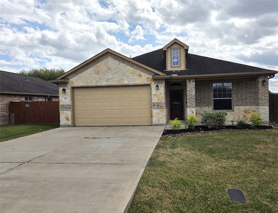 Property photo for 306 Masterson Street, Arcola, TX