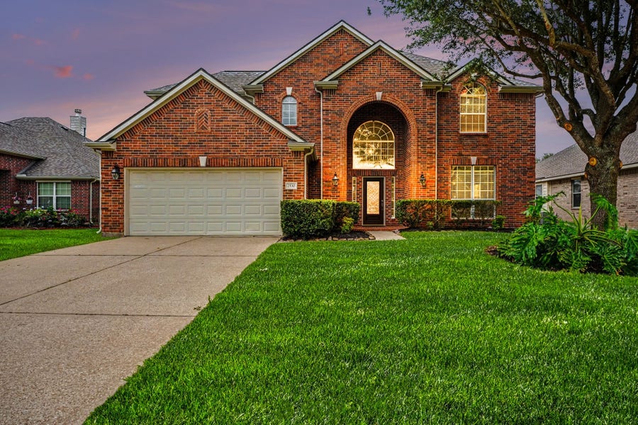 Property photo for 2530 Mango Court, League City, TX