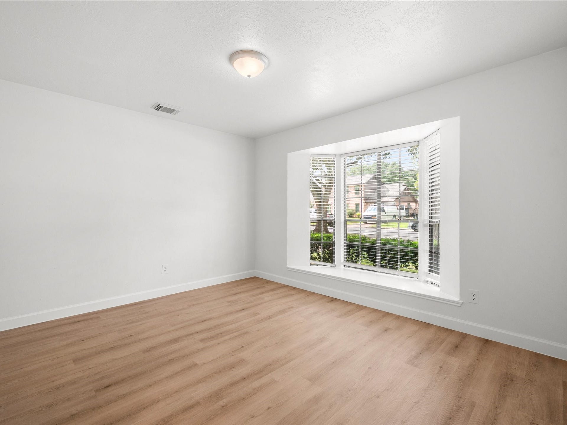 2715 River Birch Drive, Sugar Land, TX 77479 2715 River Birch Drive, Sugar Land, TX 77479
