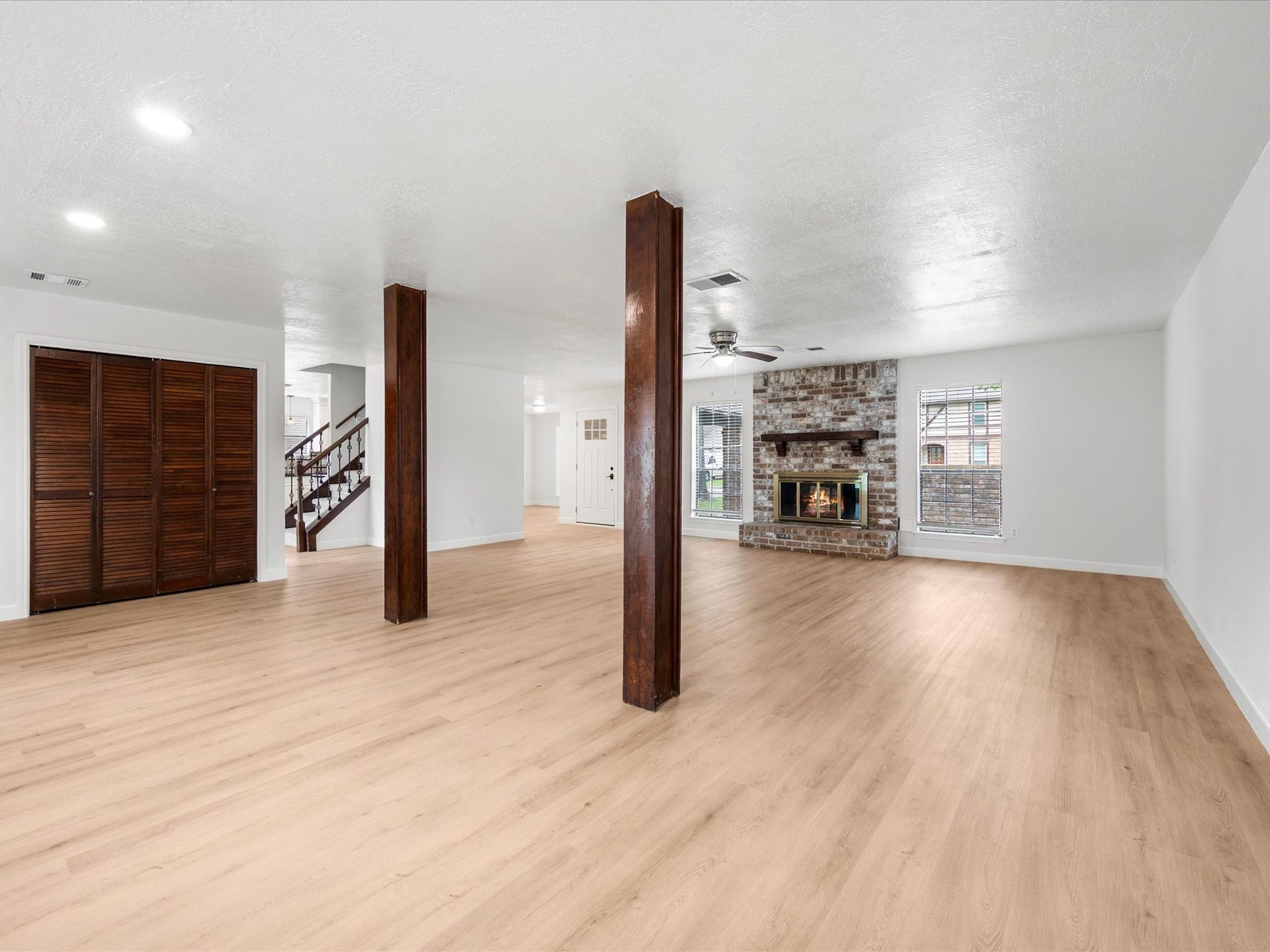 2715 River Birch Drive, Sugar Land, TX 77479 2715 River Birch Drive, Sugar Land, TX 77479