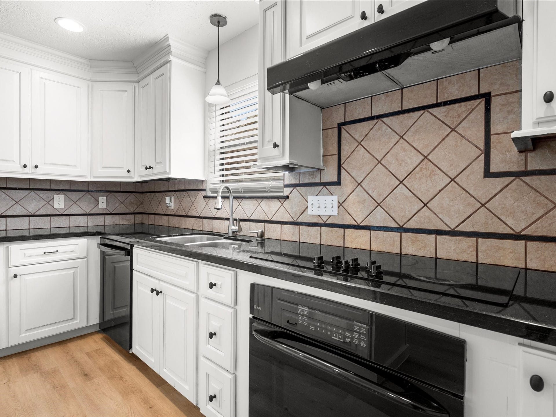 2715 River Birch Drive, Sugar Land, TX 77479 2715 River Birch Drive, Sugar Land, TX 77479