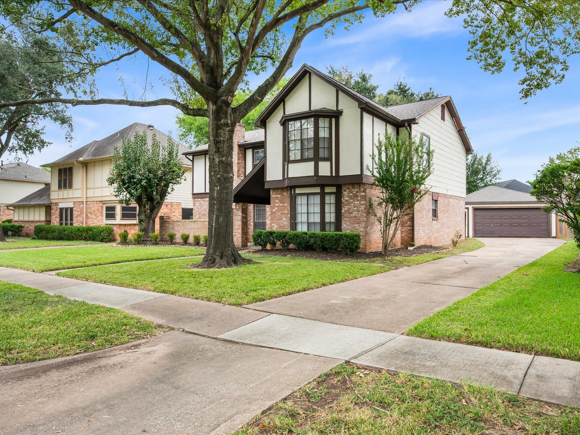 2715 River Birch Drive, Sugar Land, TX 77479 2715 River Birch Drive, Sugar Land, TX 77479