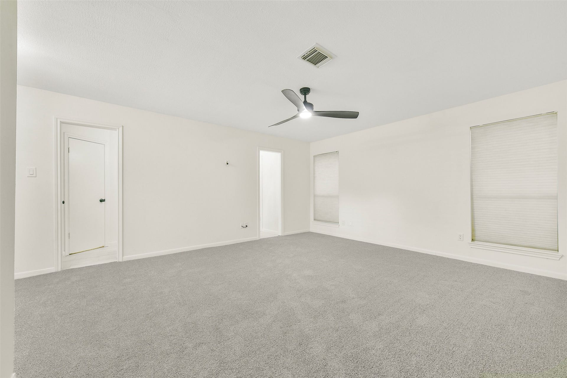 Primary bedroom.... awaiting your decor.