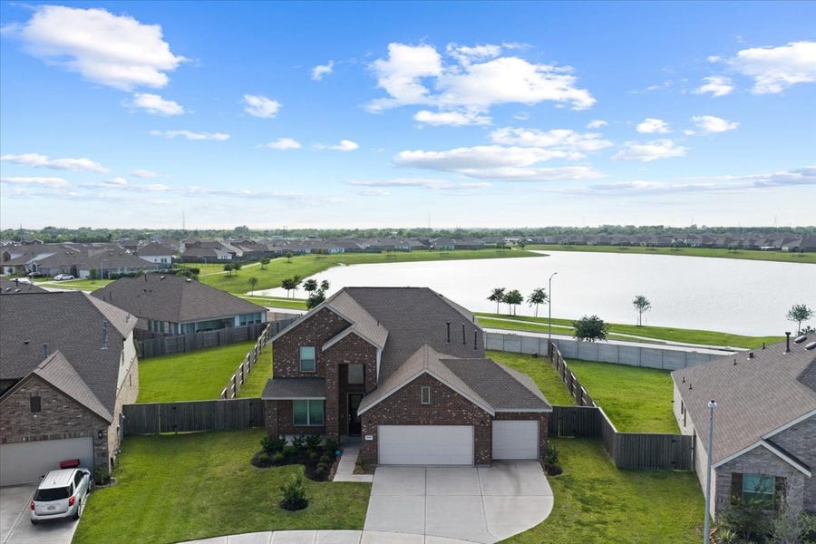 Property photo for 4403 Aspen Colony Lane, Baytown, TX