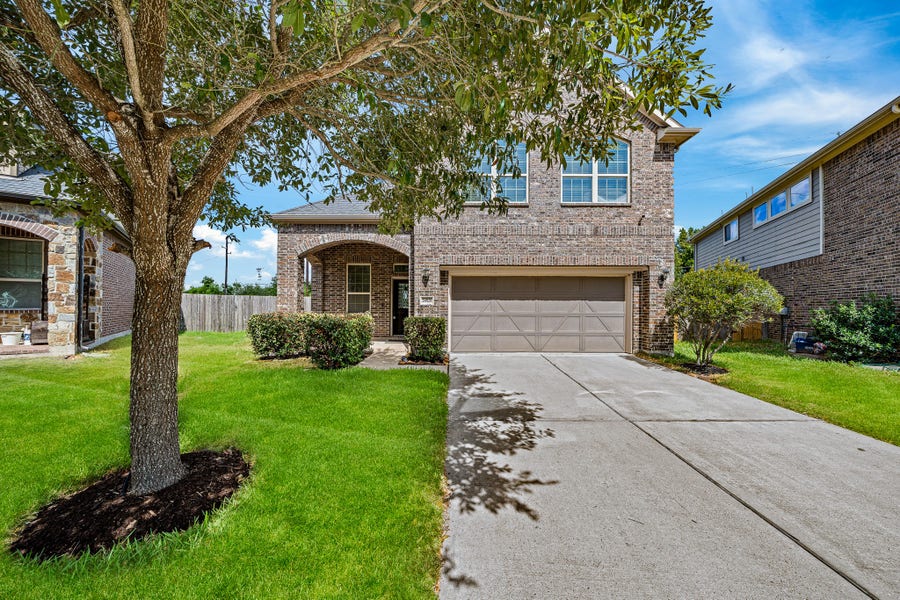 Property photo for 24826 Lakecrest Village Drive, Katy, TX