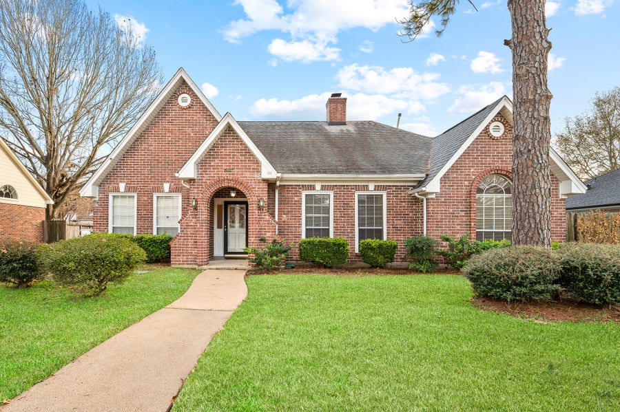 Property photo for 15007 Rock Knoll Drive, Houston, TX