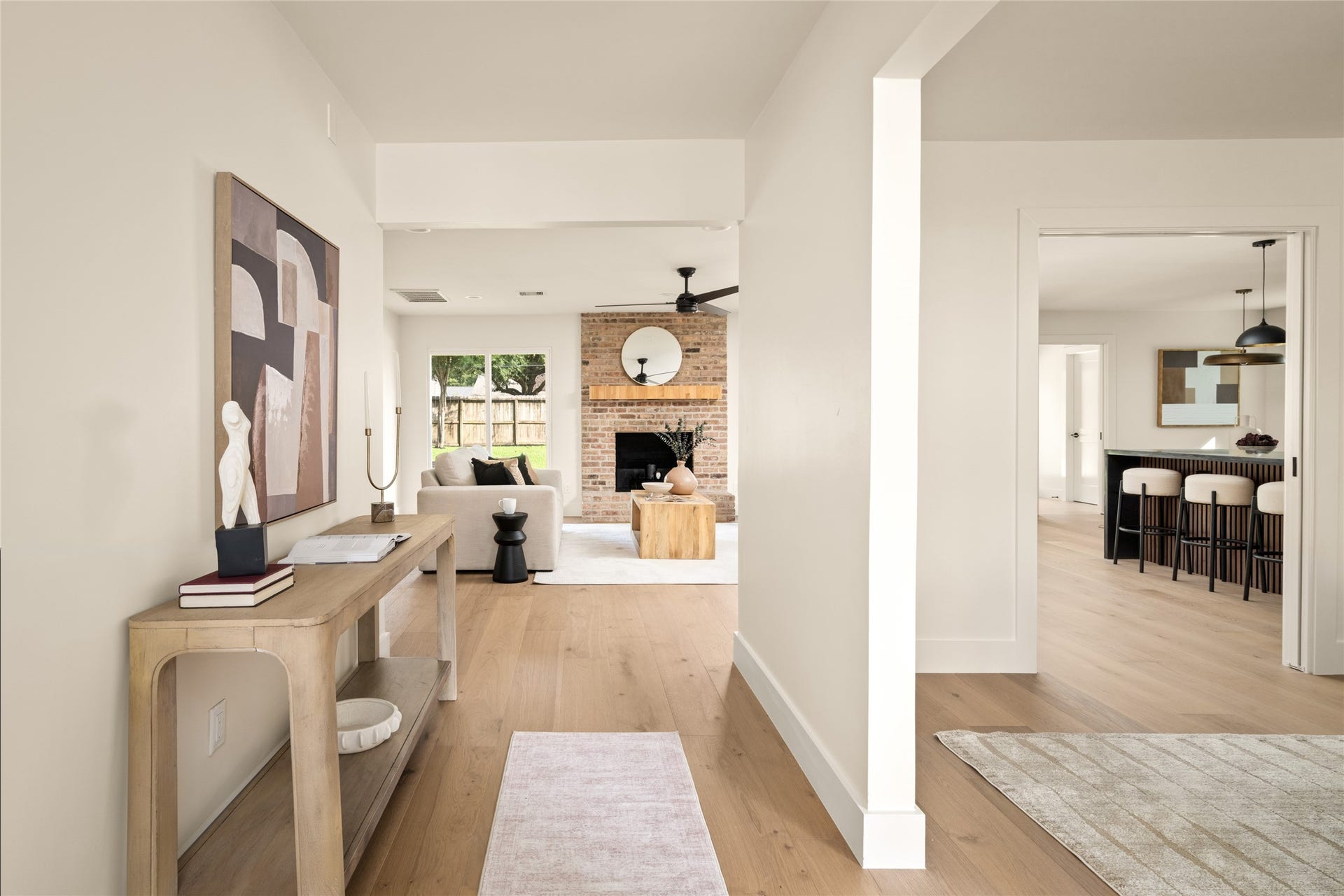 1004 Martin Street, Houston, TX 77018 1004 Martin Street, Houston, TX 77018