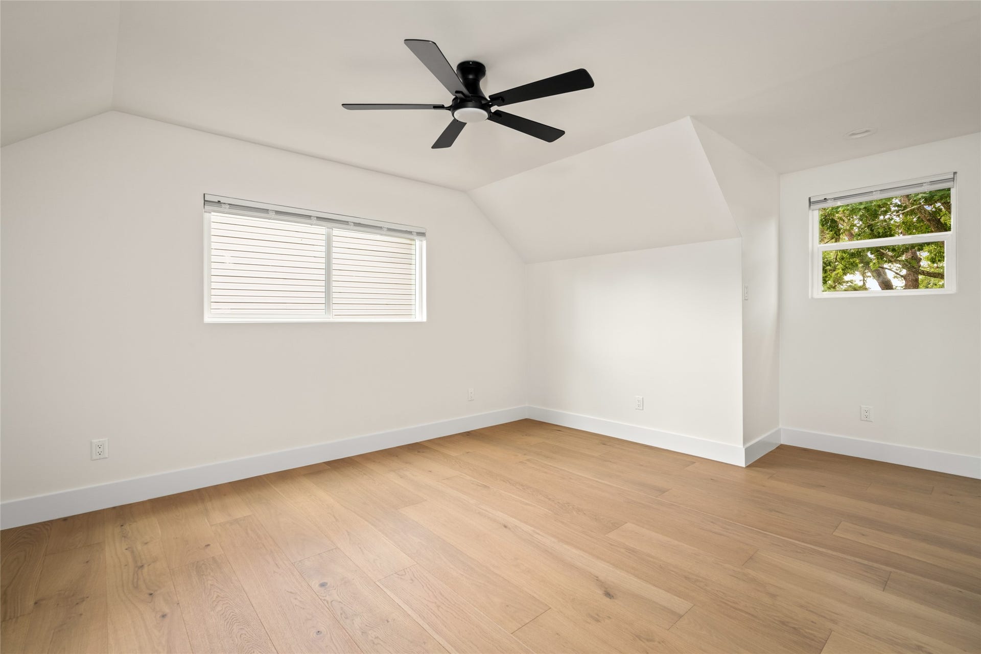 1004 Martin Street, Houston, TX 77018 1004 Martin Street, Houston, TX 77018