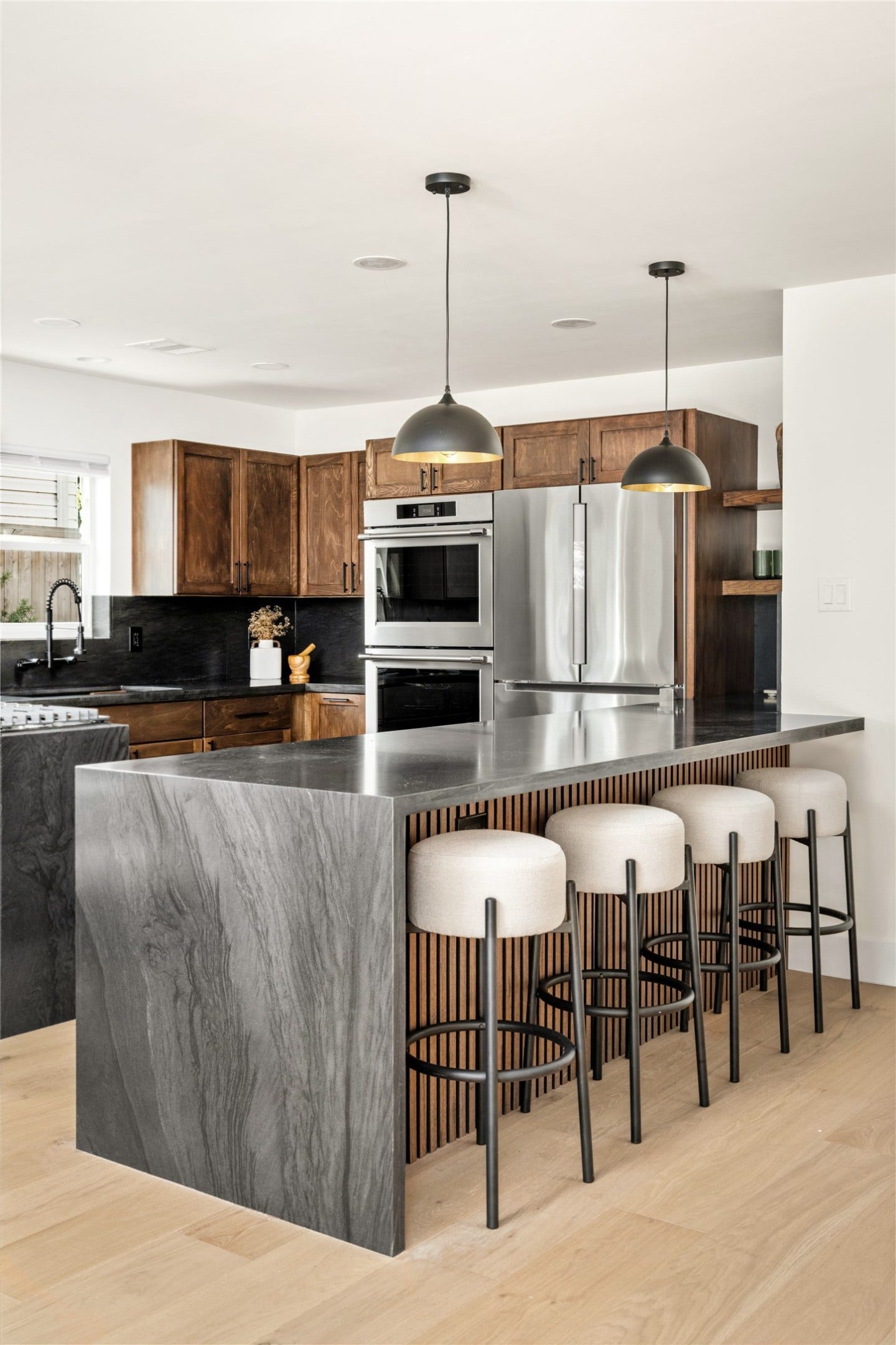 1004 Martin Street, Houston, TX 77018 1004 Martin Street, Houston, TX 77018