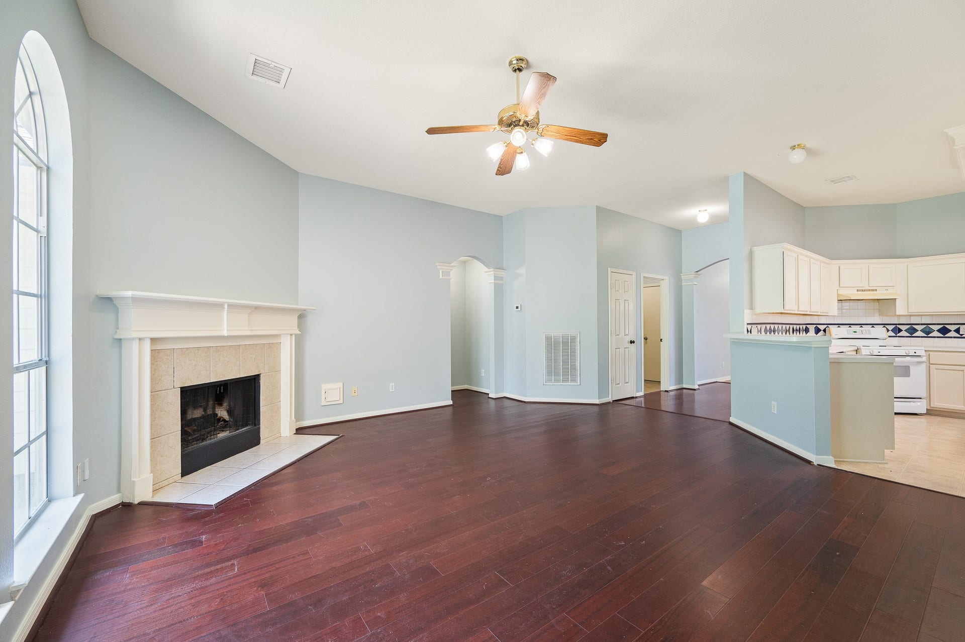 5827 Willow Park Drive, Richmond, TX 77469 5827 Willow Park Drive, Richmond, TX 77469