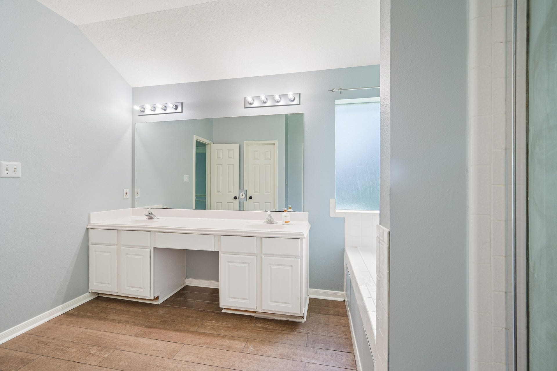 5827 Willow Park Drive, Richmond, TX 77469 5827 Willow Park Drive, Richmond, TX 77469