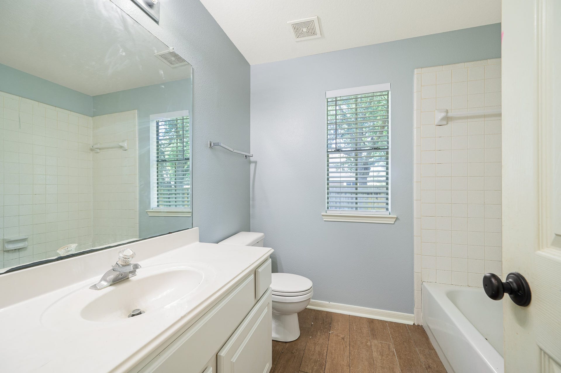 5827 Willow Park Drive, Richmond, TX 77469 5827 Willow Park Drive, Richmond, TX 77469
