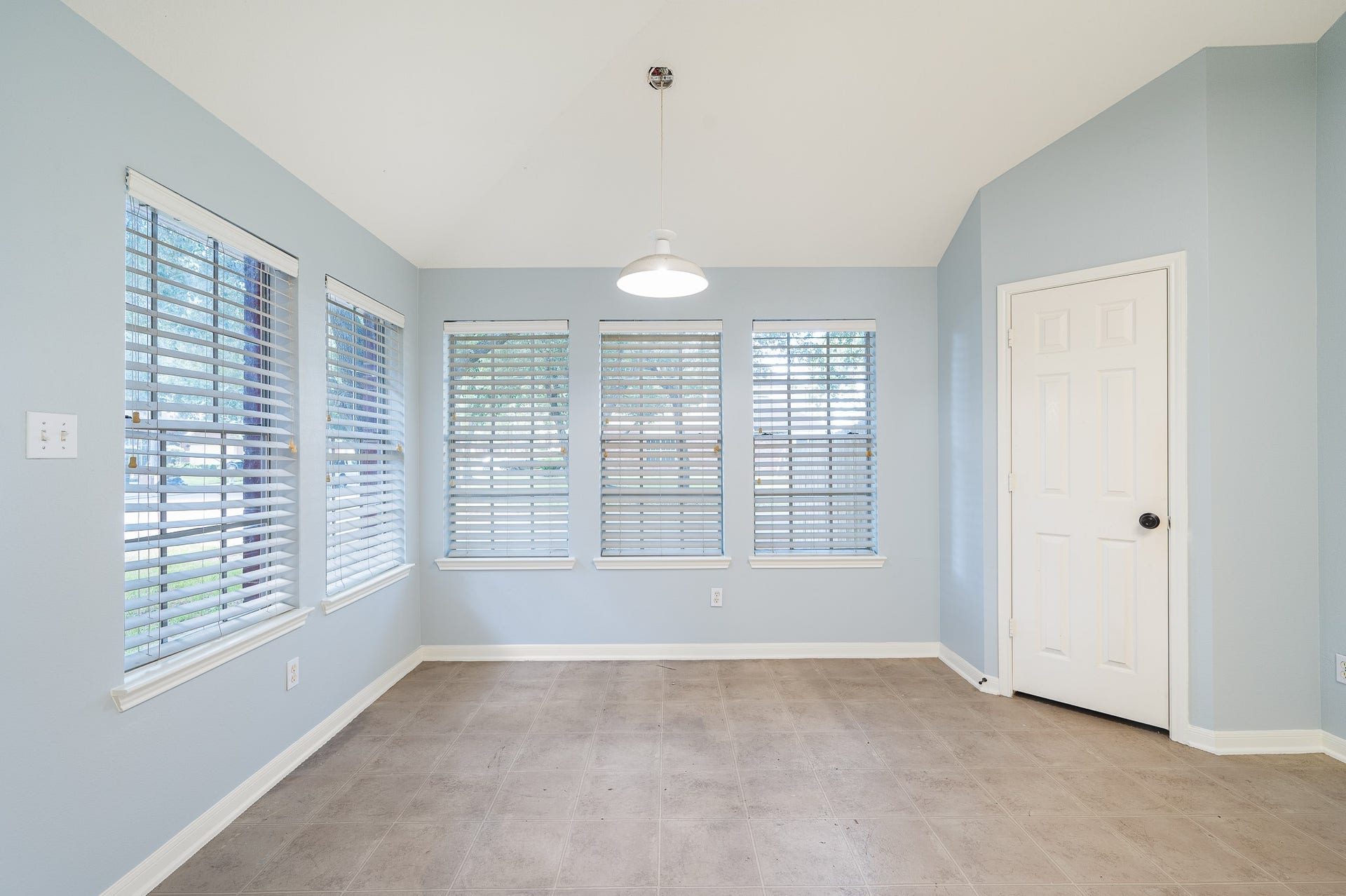 5827 Willow Park Drive, Richmond, TX 77469 5827 Willow Park Drive, Richmond, TX 77469