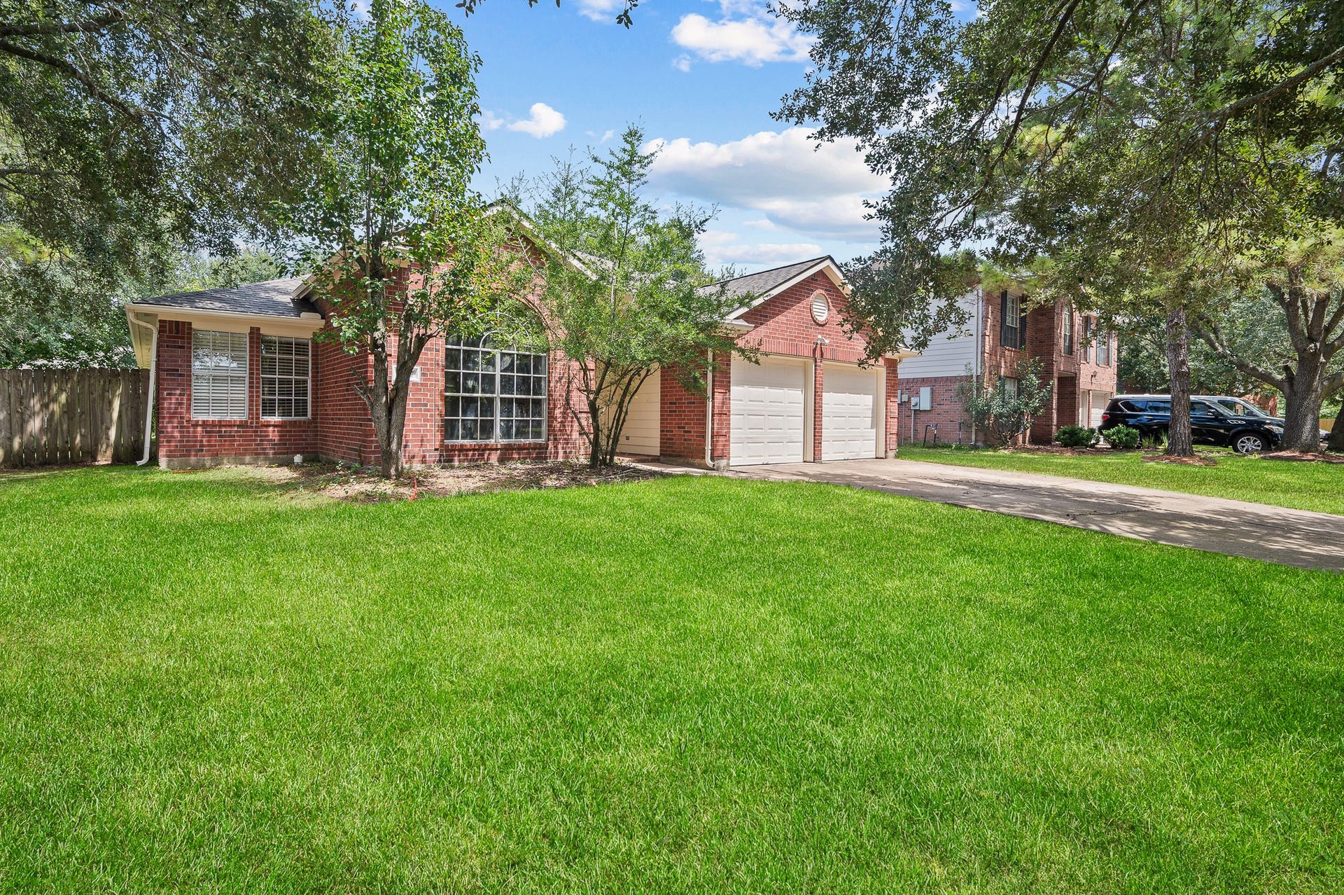 5827 Willow Park Drive, Richmond, TX 77469 5827 Willow Park Drive, Richmond, TX 77469