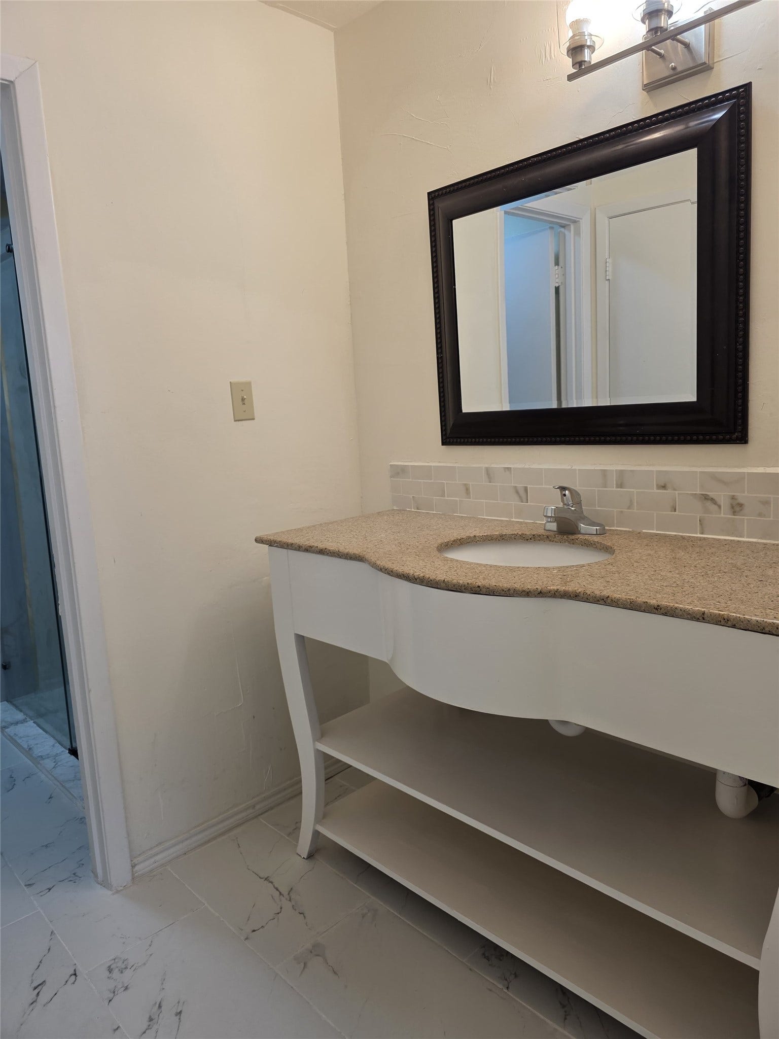 10267 S Gessner Road, Houston, TX 77071 10267 S Gessner Road, Houston, TX 77071
