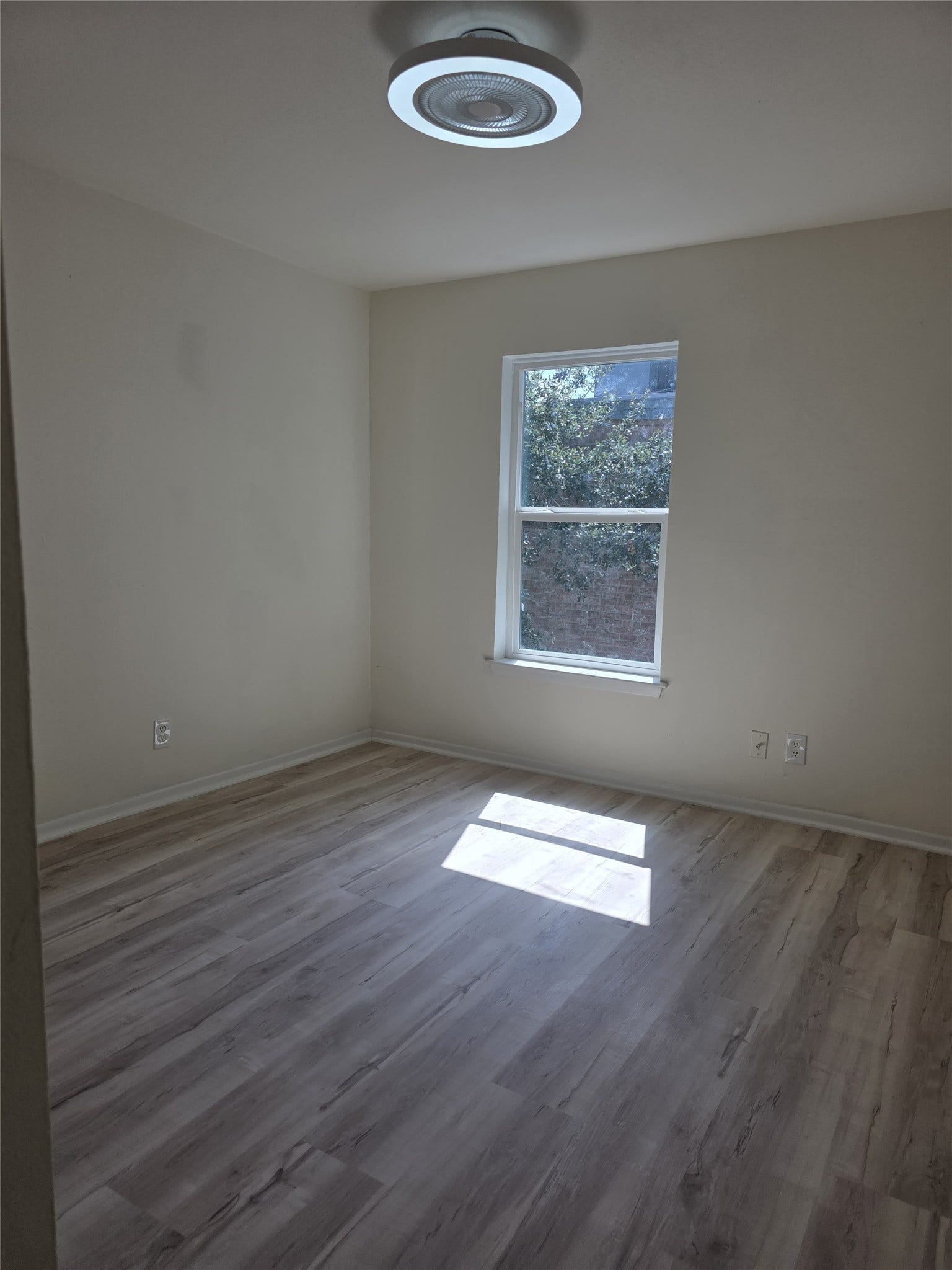 10267 S Gessner Road, Houston, TX 77071 10267 S Gessner Road, Houston, TX 77071