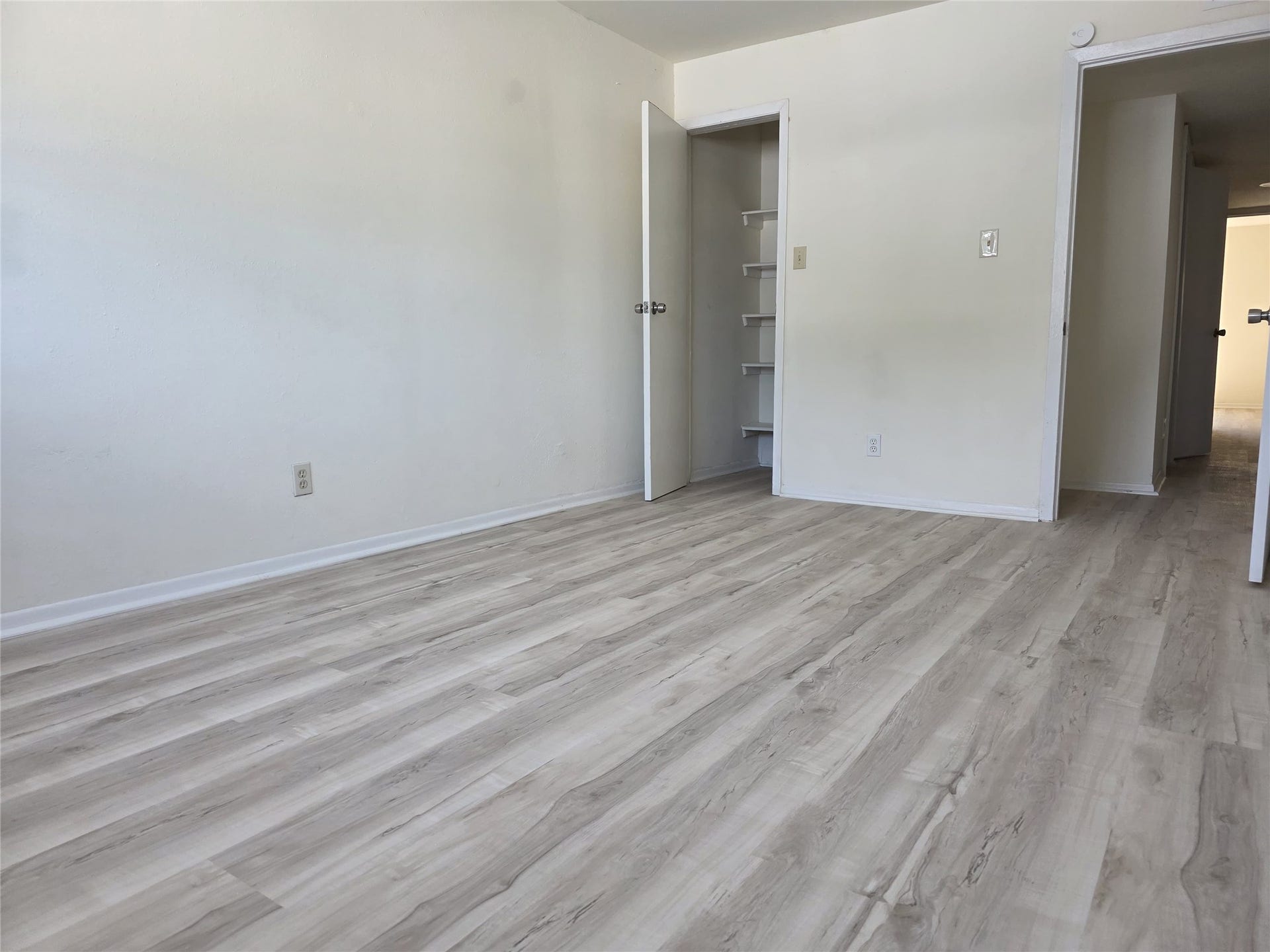 10267 S Gessner Road, Houston, TX 77071 10267 S Gessner Road, Houston, TX 77071