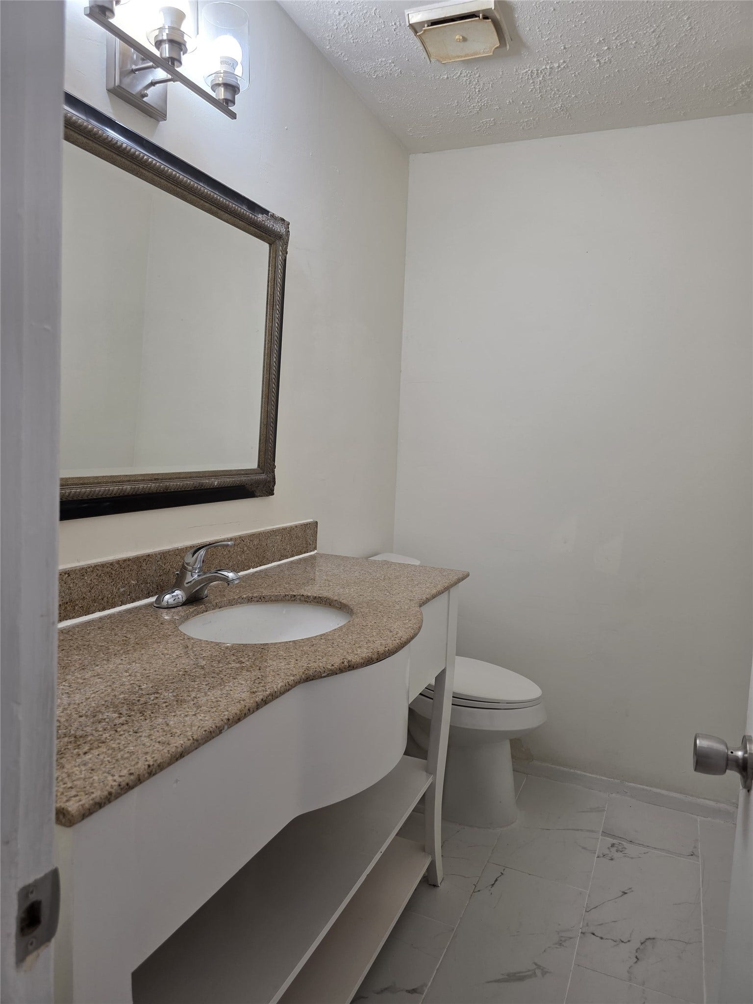 10267 S Gessner Road, Houston, TX 77071 10267 S Gessner Road, Houston, TX 77071