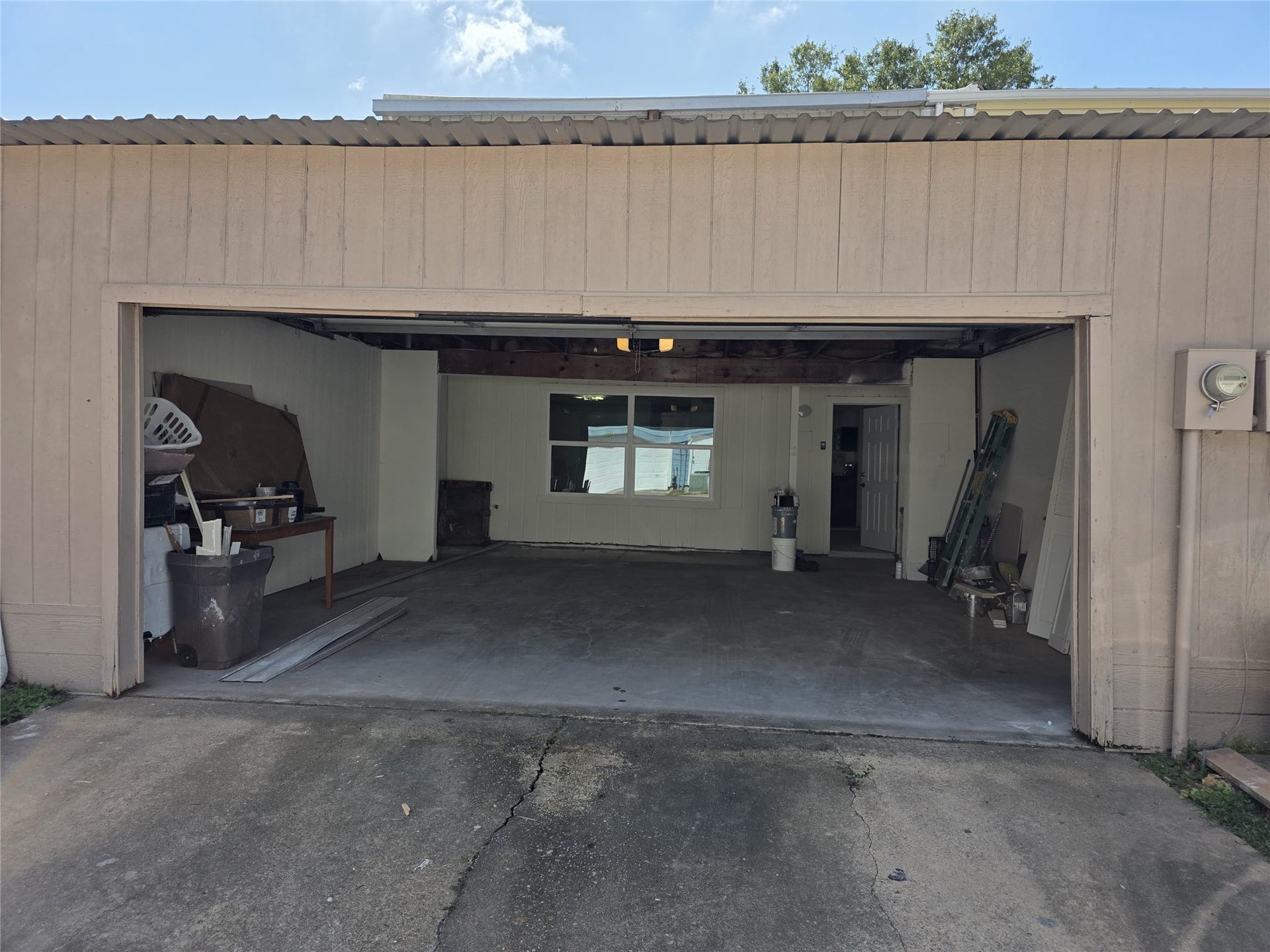 10267 S Gessner Road, Houston, TX 77071 10267 S Gessner Road, Houston, TX 77071