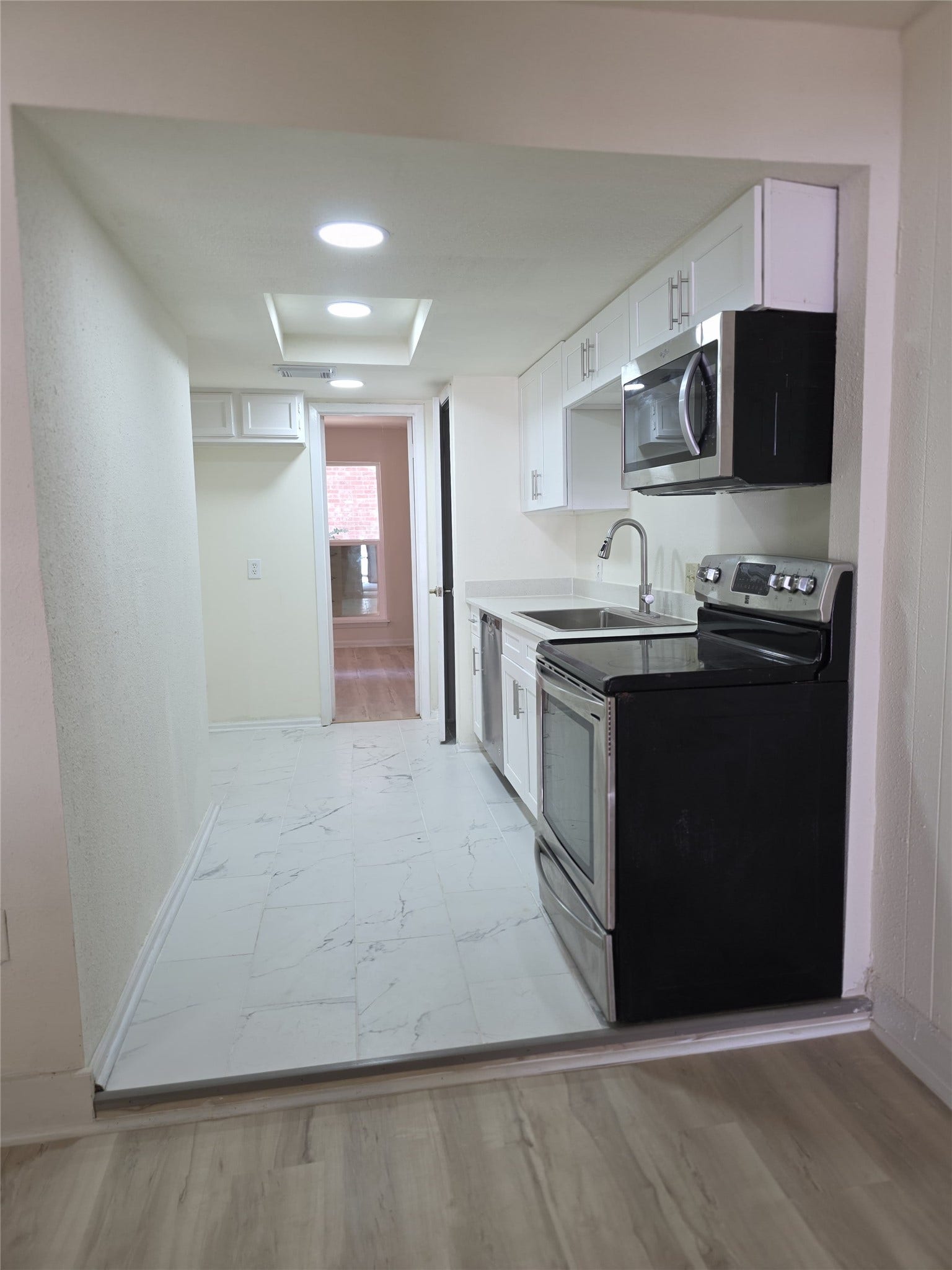 10267 S Gessner Road, Houston, TX 77071 10267 S Gessner Road, Houston, TX 77071