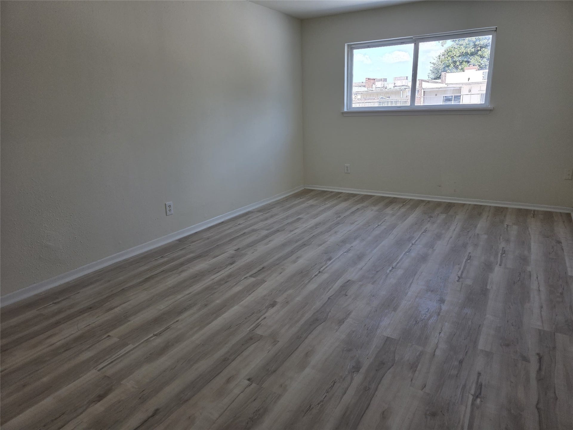 10267 S Gessner Road, Houston, TX 77071 10267 S Gessner Road, Houston, TX 77071