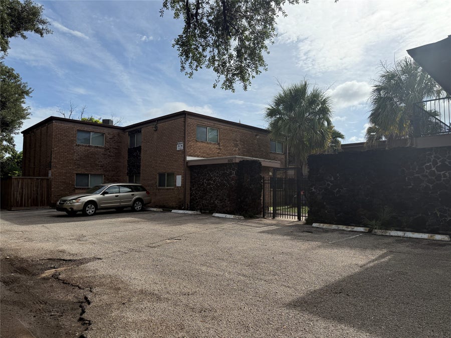 Property photo for 1530 Heights Boulevard, #2, Houston, TX