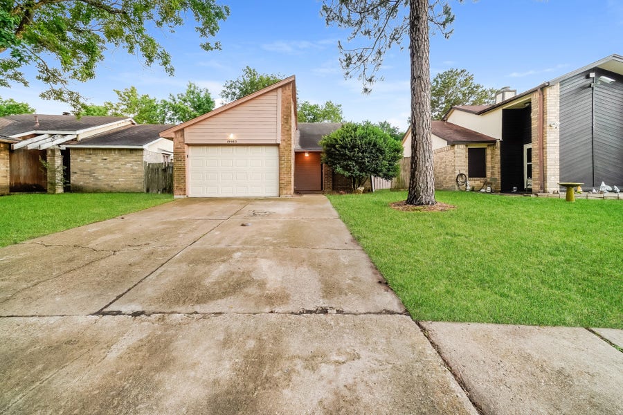 Property photo for 19903 Mountain Dale Drive, Cypress, TX