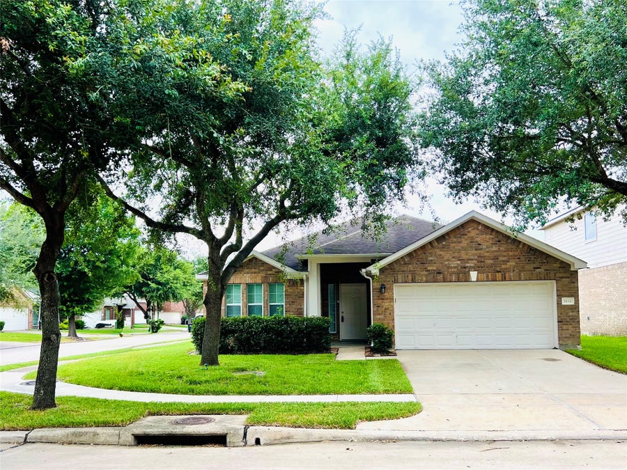 Property photo for 1834 Kessler Park Court, Houston, TX