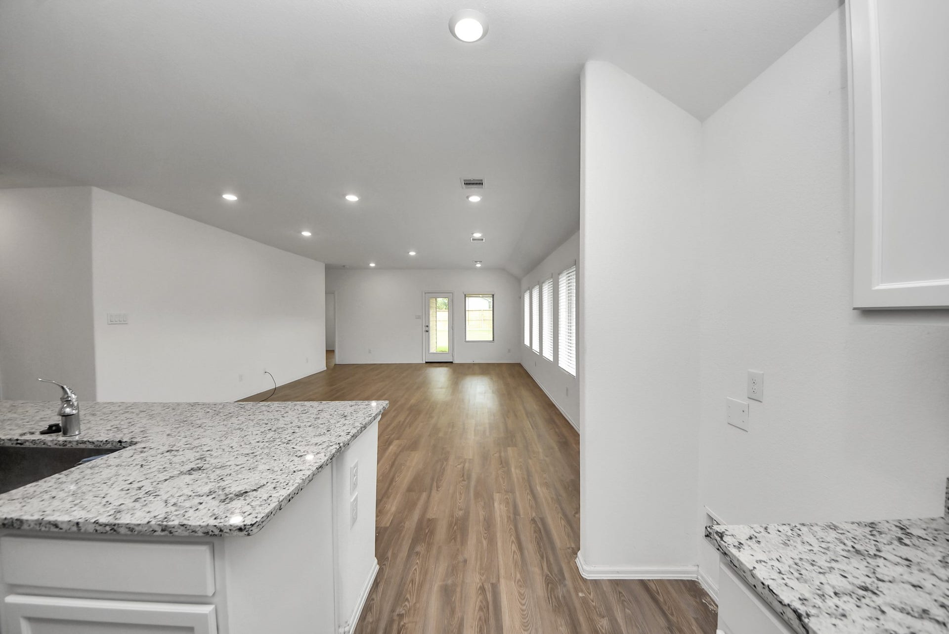14235 Elrington Hollow Trail, Fresno, TX 77583 14235 Elrington Hollow Trail, Fresno, TX 77583