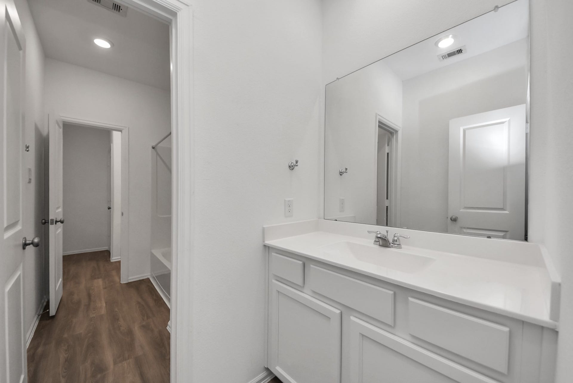 14235 Elrington Hollow Trail, Fresno, TX 77583 14235 Elrington Hollow Trail, Fresno, TX 77583