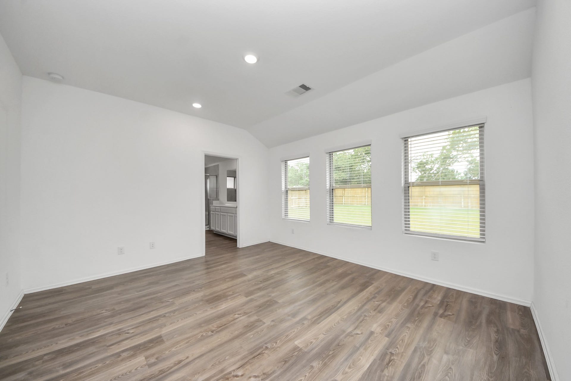 14235 Elrington Hollow Trail, Fresno, TX 77583 14235 Elrington Hollow Trail, Fresno, TX 77583