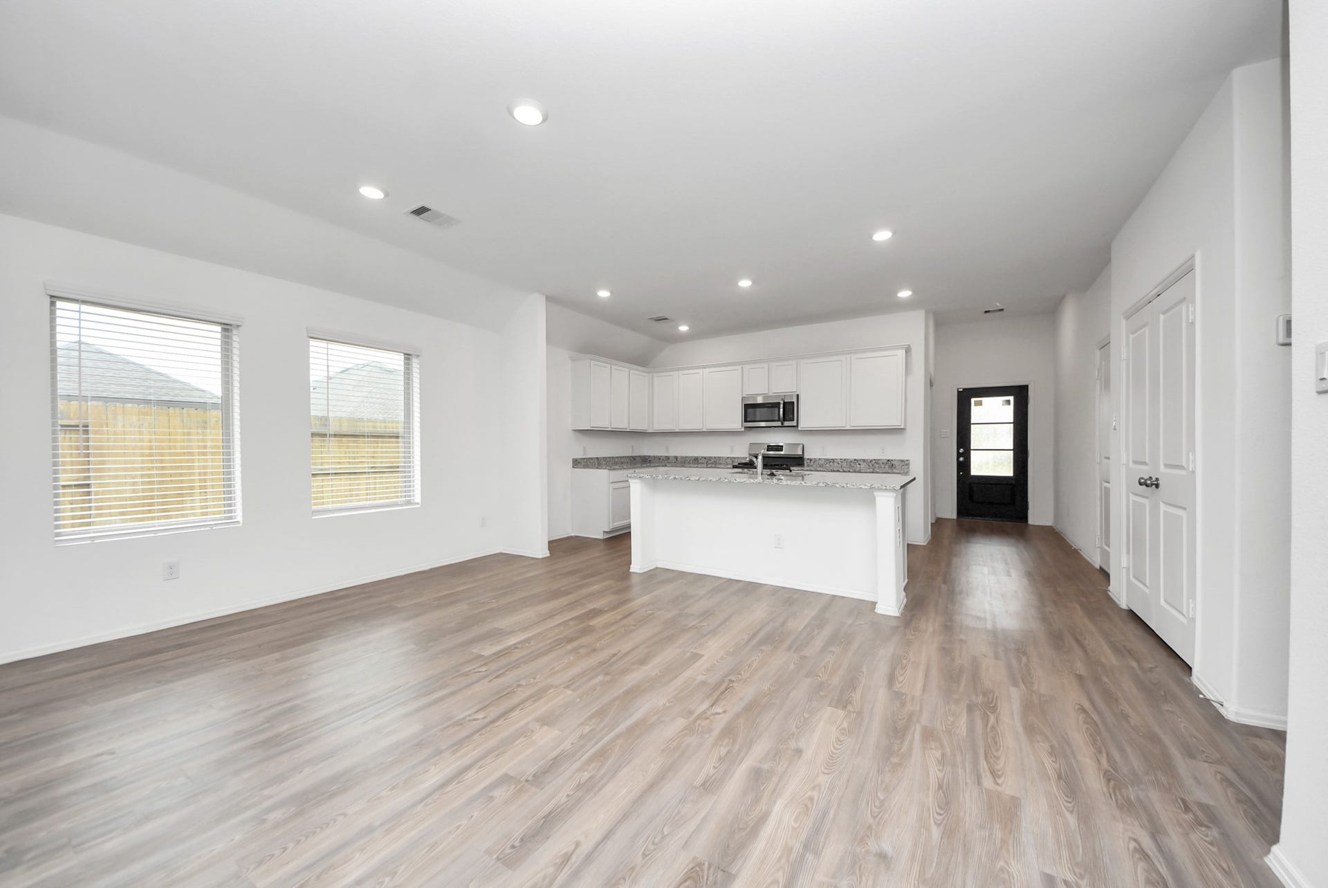 14235 Elrington Hollow Trail, Fresno, TX 77583 14235 Elrington Hollow Trail, Fresno, TX 77583