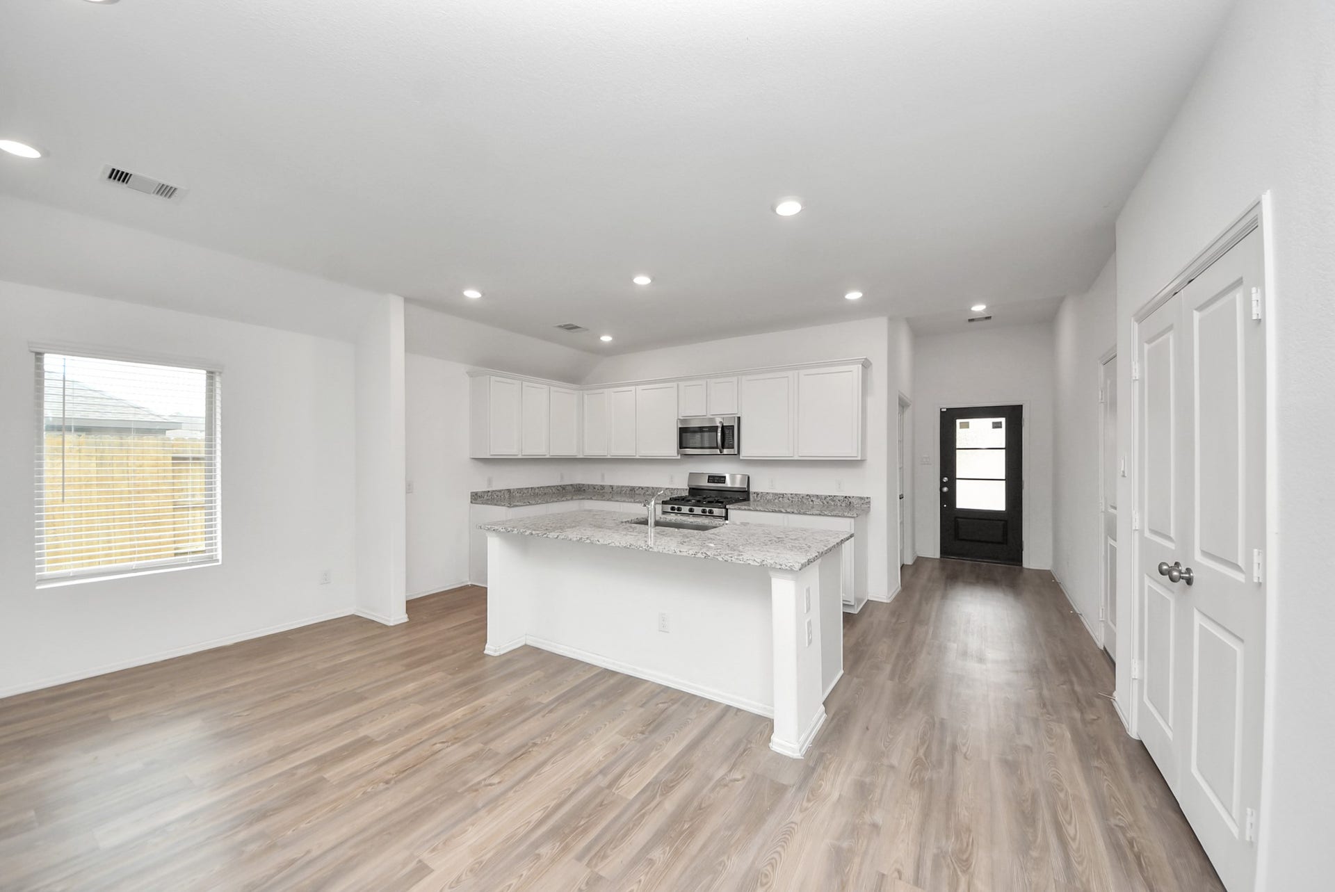 14235 Elrington Hollow Trail, Fresno, TX 77583 14235 Elrington Hollow Trail, Fresno, TX 77583