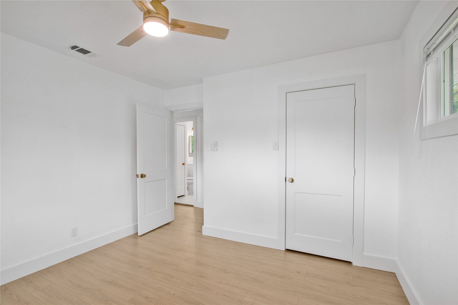 1118 Lake Road, La Marque, TX 77568 1118 Lake Road, La Marque, TX 77568