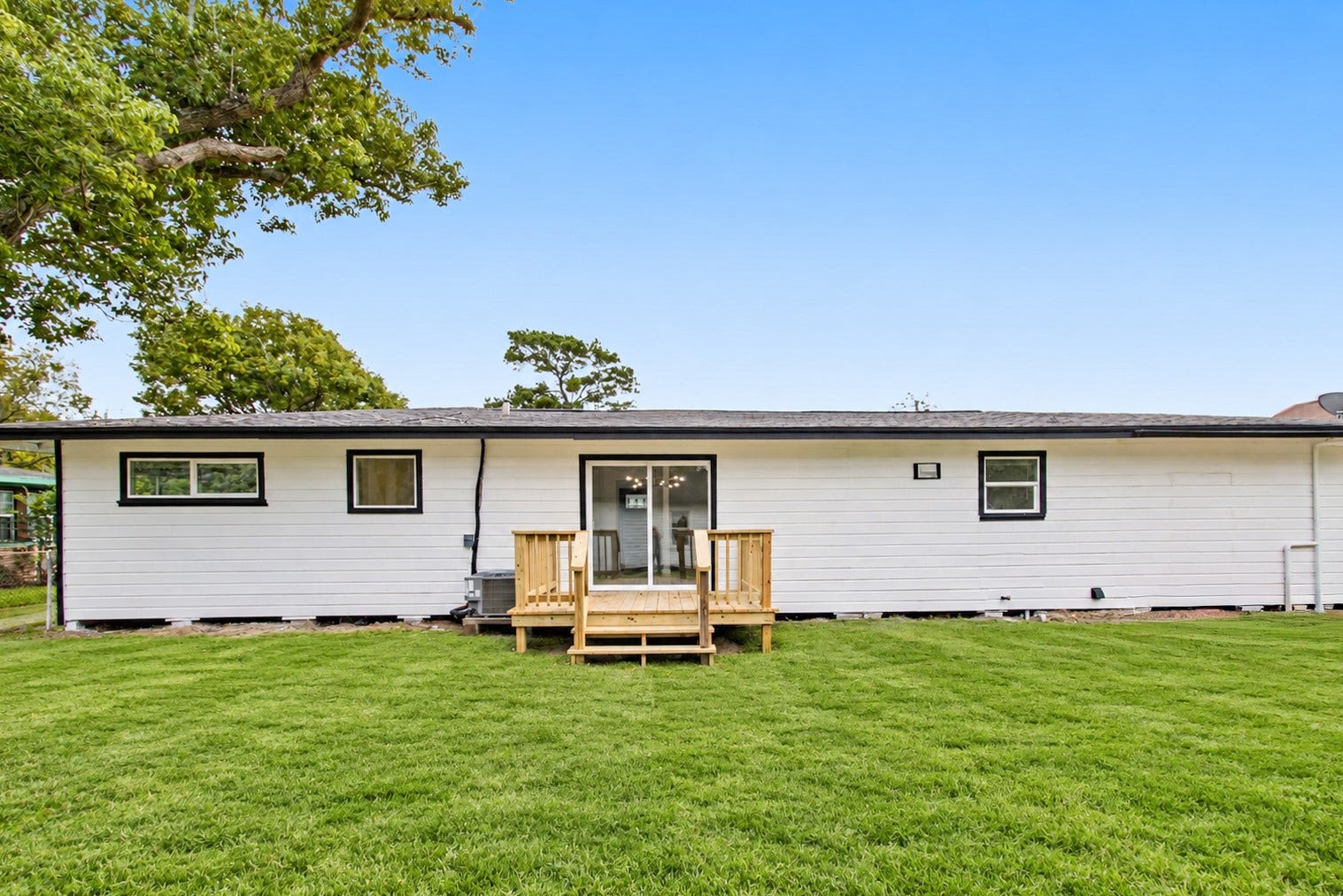 1118 Lake Road, La Marque, TX 77568 1118 Lake Road, La Marque, TX 77568