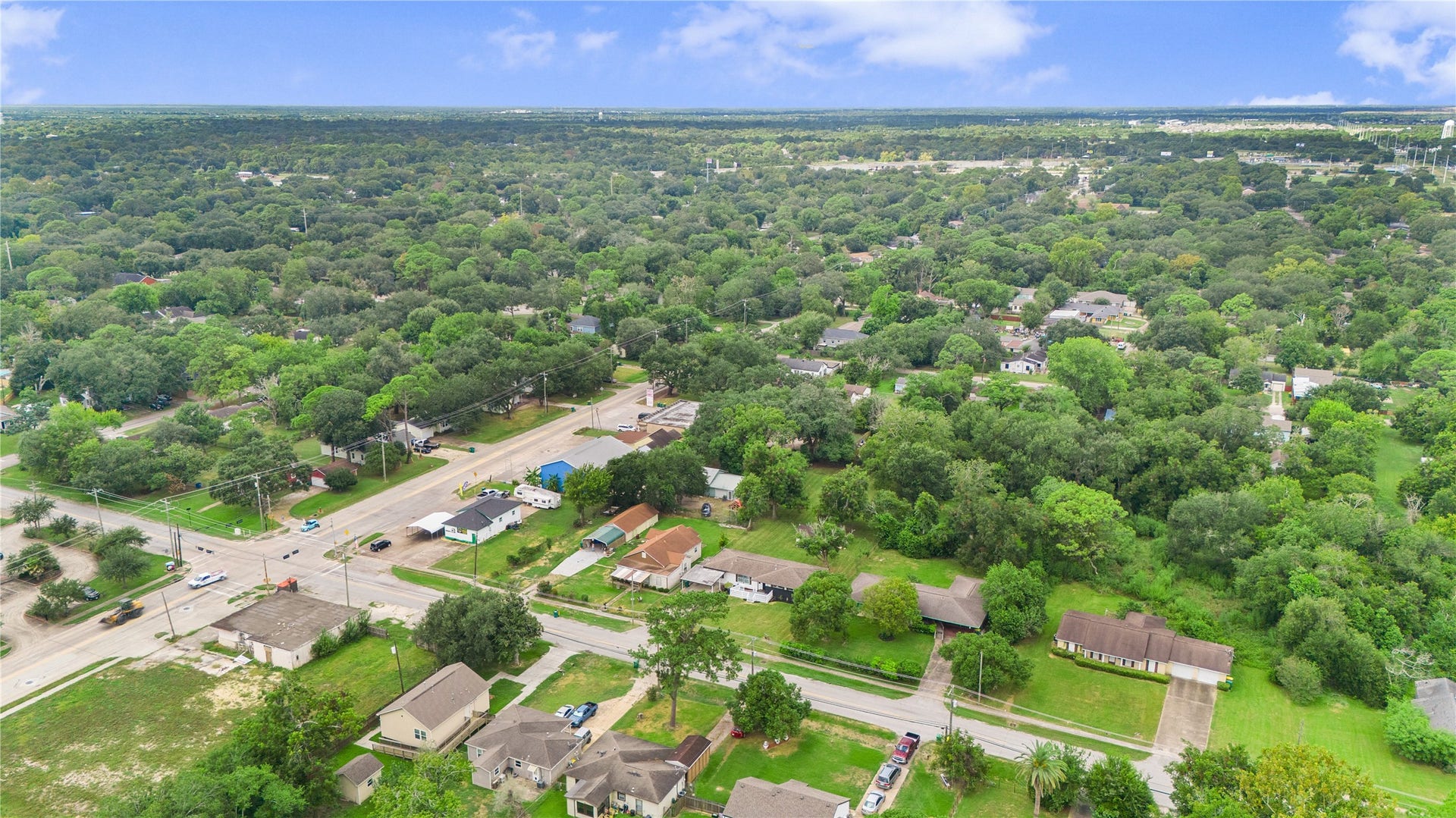 1118 Lake Road, La Marque, TX 77568 1118 Lake Road, La Marque, TX 77568