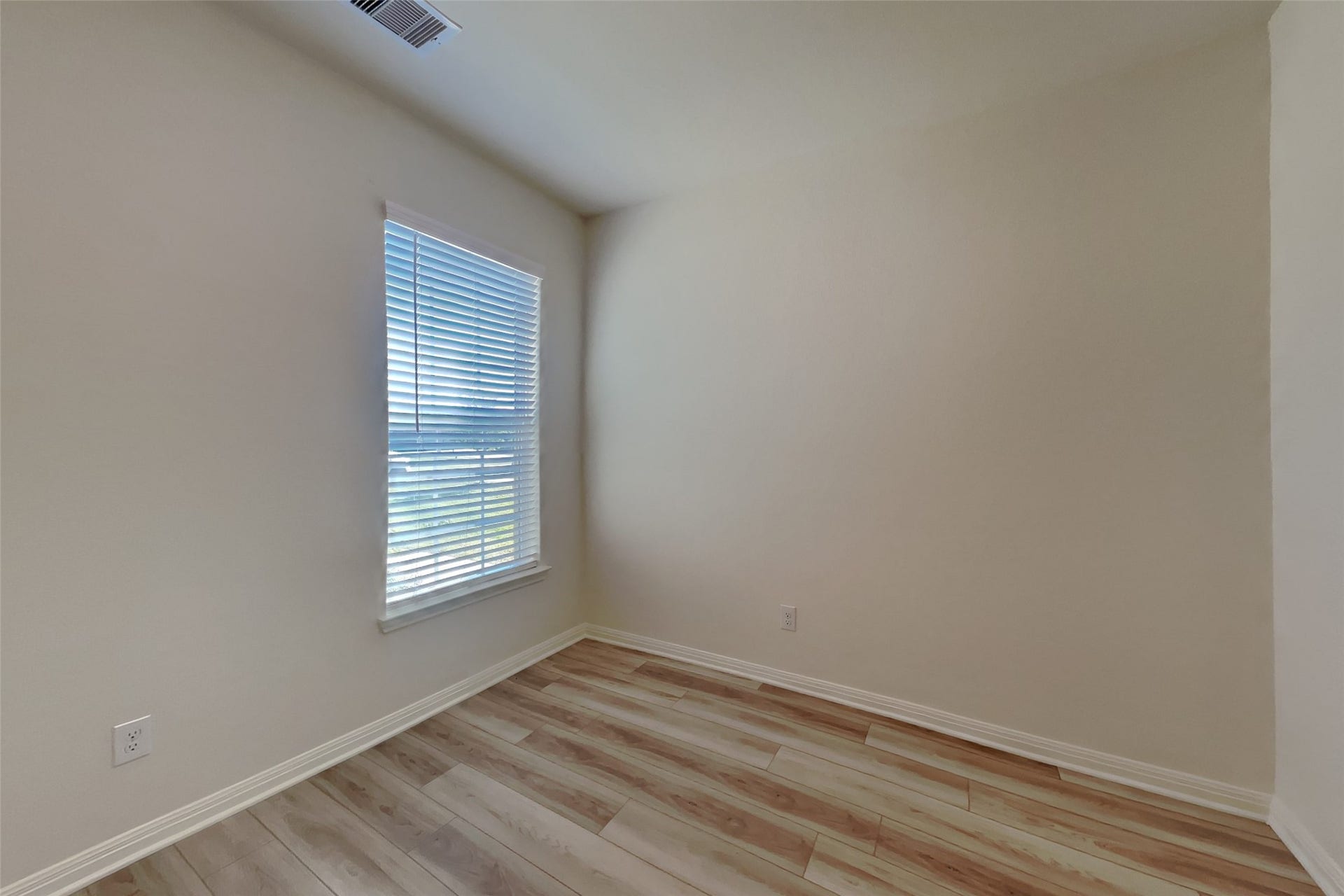 404 Lone Rider Drive, Katy, TX 77493