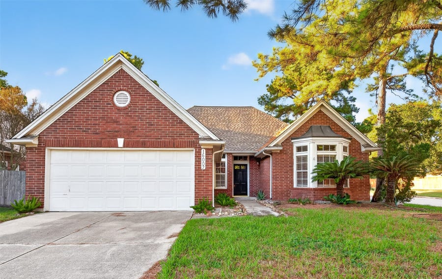 Property photo for 16002 Brittany Knoll Drive, Houston, TX