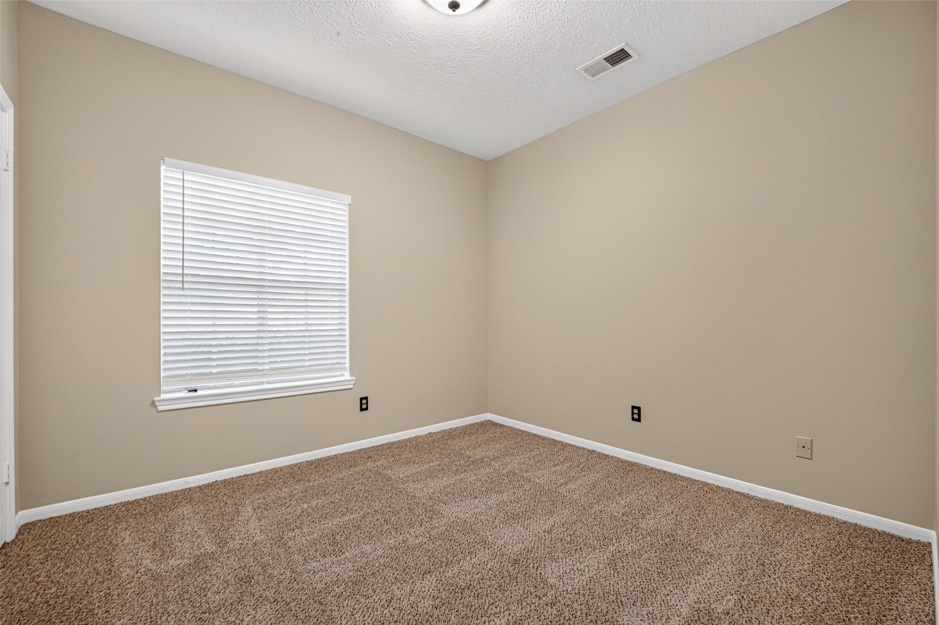 16002 Brittany Knoll Drive, Houston, TX 77095 16002 Brittany Knoll Drive, Houston, TX 77095