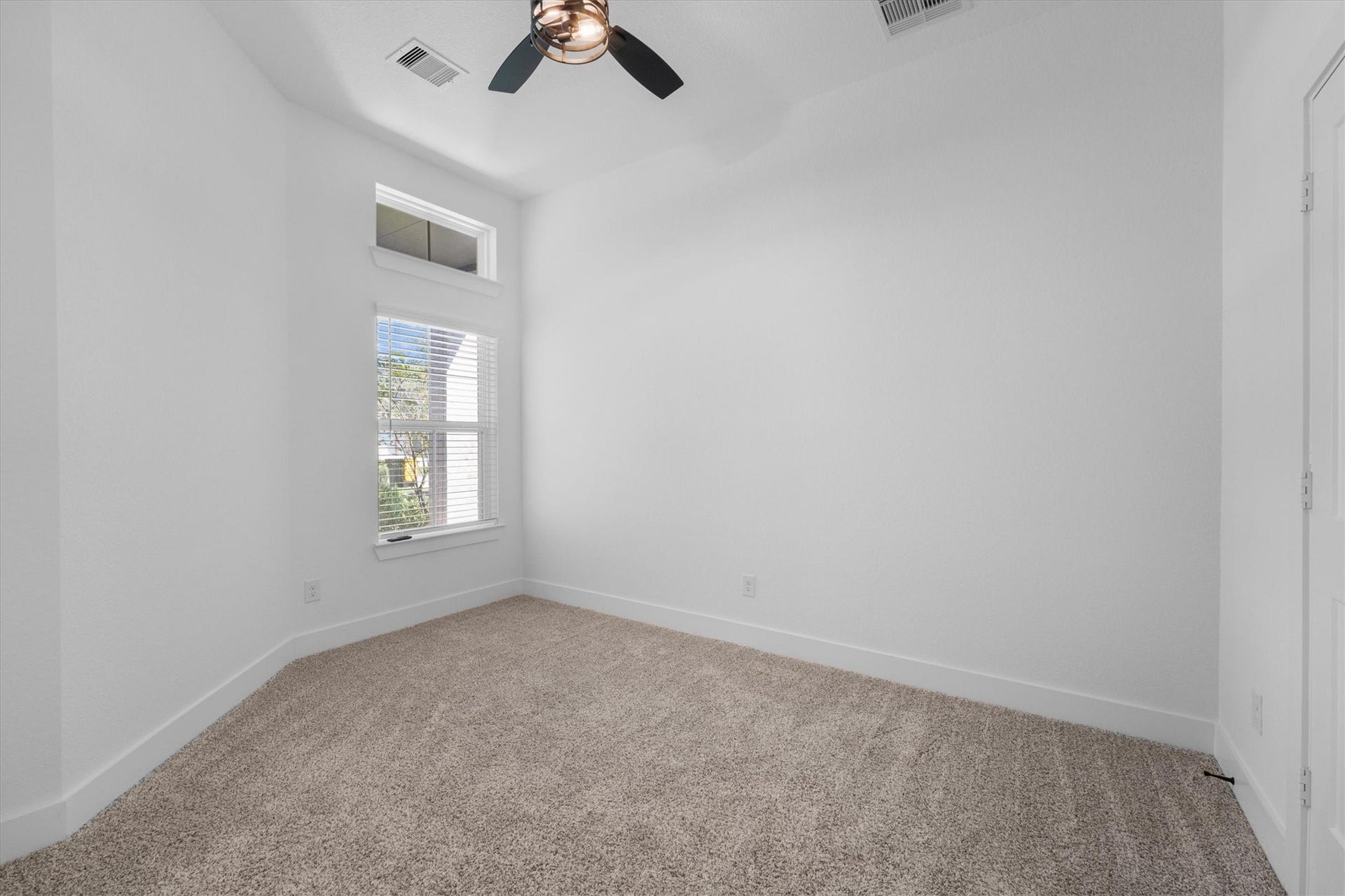 183 Lukewood Circle, Conroe, TX 77318 183 Lukewood Circle, Conroe, TX 77318