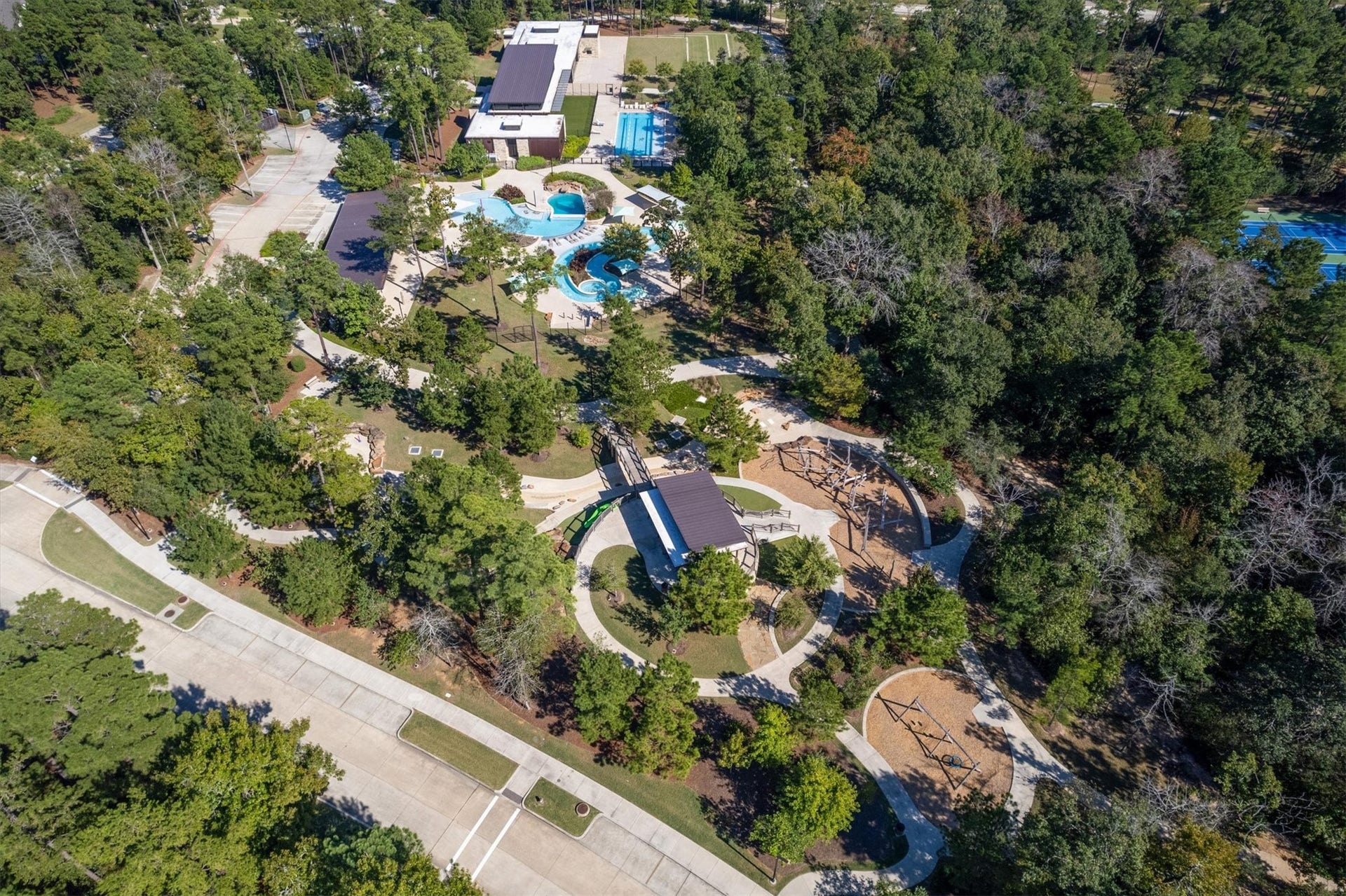 183 Lukewood Circle, Conroe, TX 77318 183 Lukewood Circle, Conroe, TX 77318