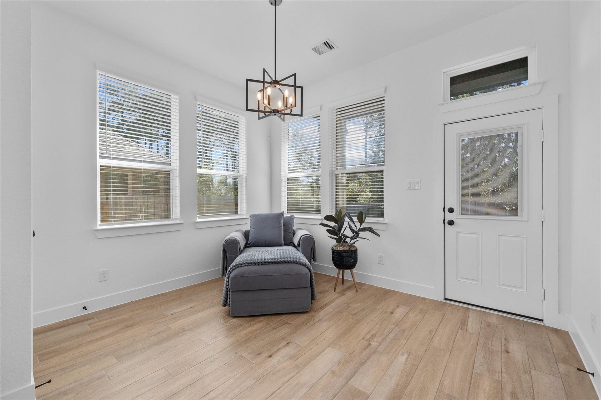 183 Lukewood Circle, Conroe, TX 77318 183 Lukewood Circle, Conroe, TX 77318