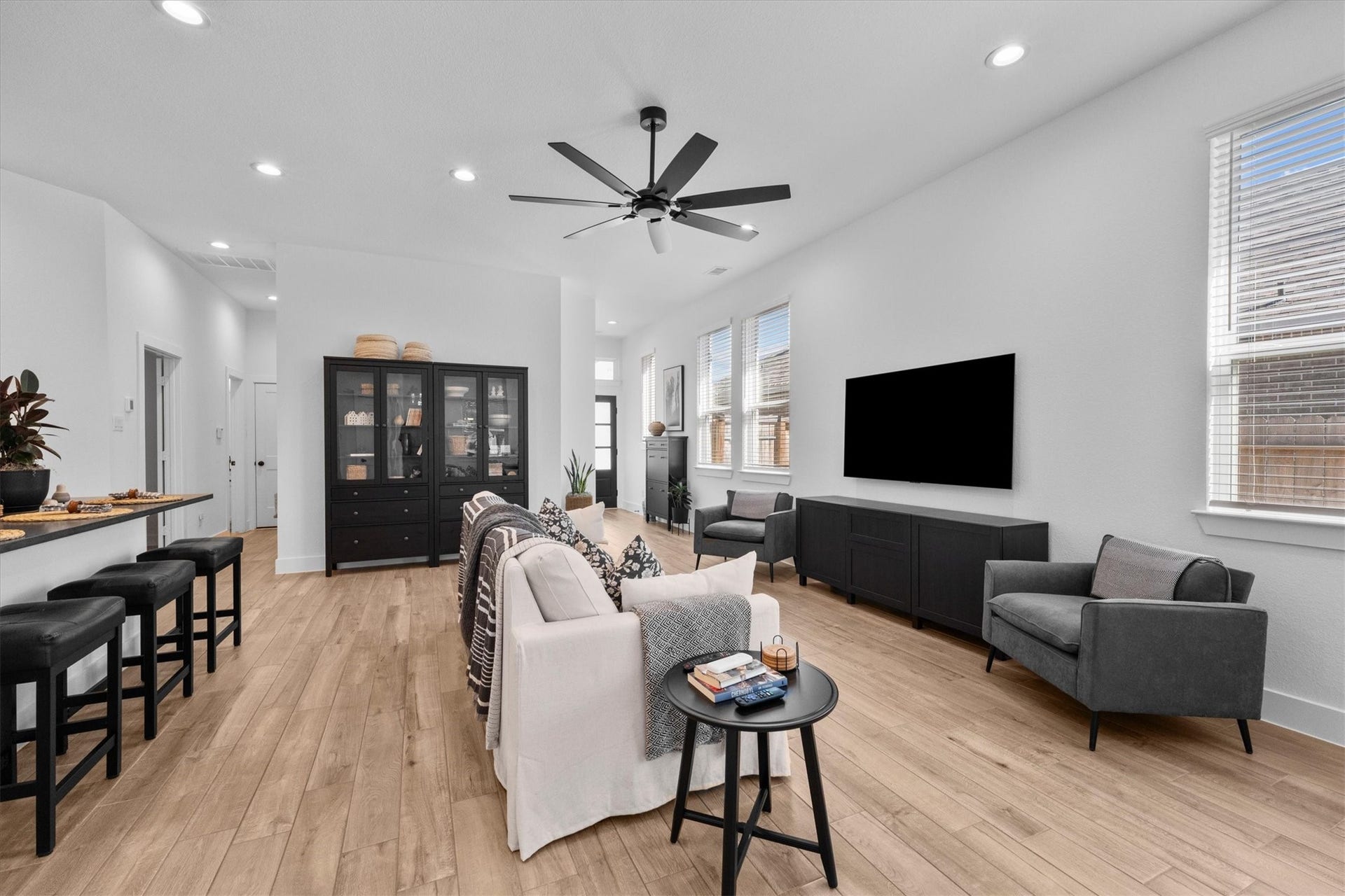183 Lukewood Circle, Conroe, TX 77318 183 Lukewood Circle, Conroe, TX 77318