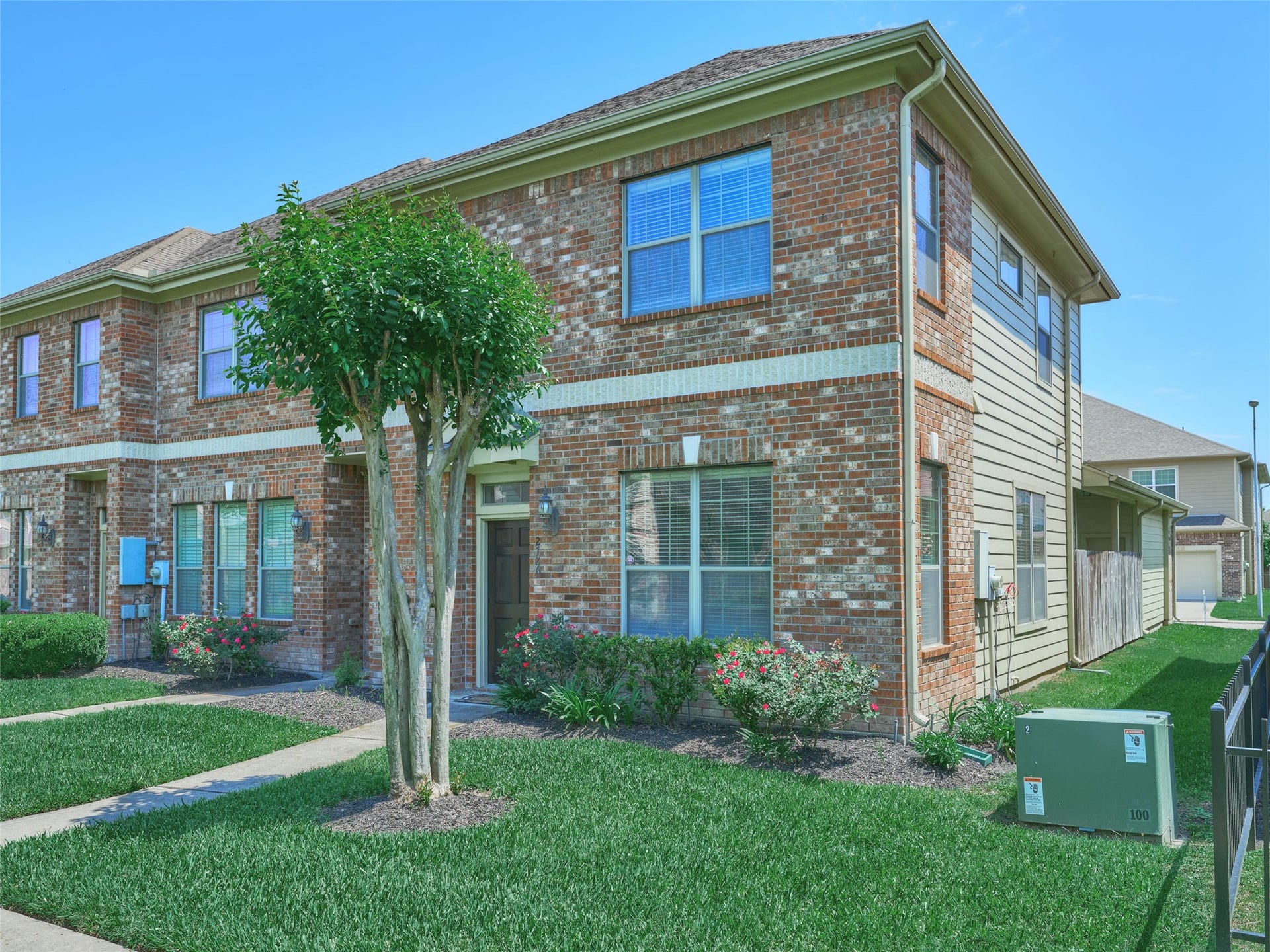 2726 Misty Heath Ln Front & Greenbelt walkway