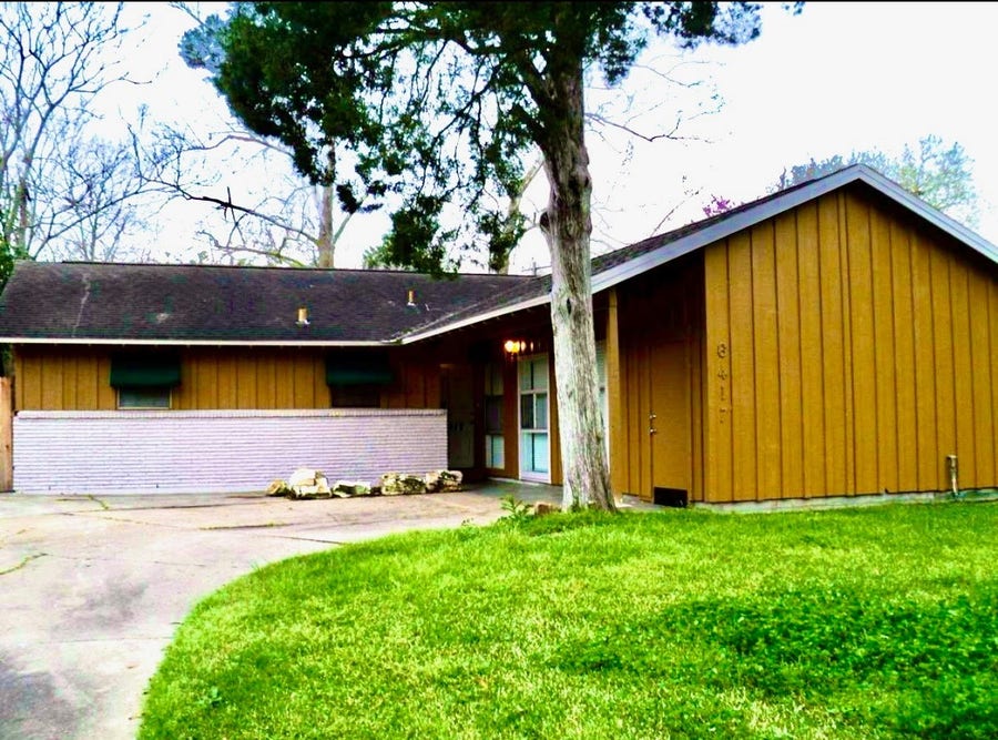 Property photo for 6417 Edgemoor Drive, Houston, TX