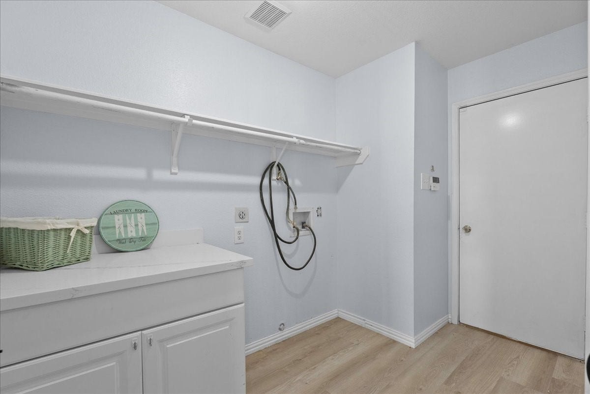 4722 Mill Creek Drive, Baytown, TX 77521